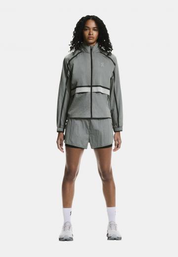 Спортивная куртка