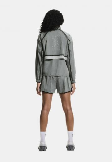 Спортивная куртка