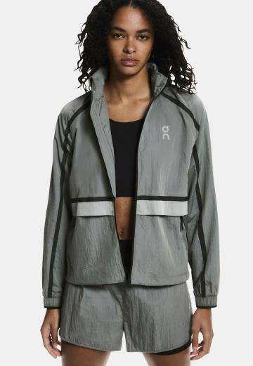 Спортивная куртка