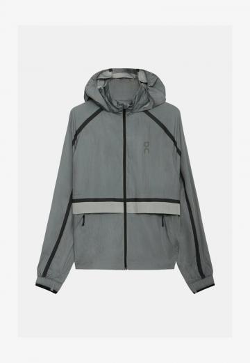 Спортивная куртка