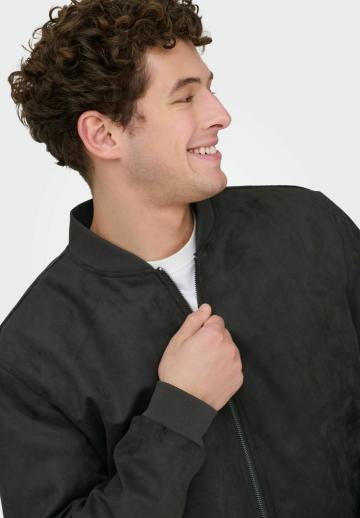 Куртка бомбер