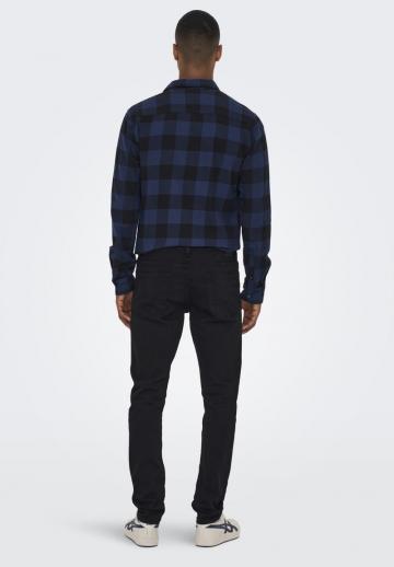 Узкие джинсы