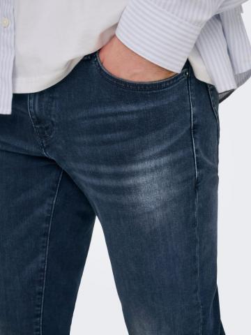 Узкие джинсы