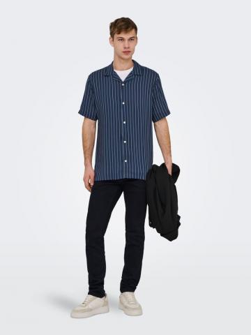 Узкие джинсы