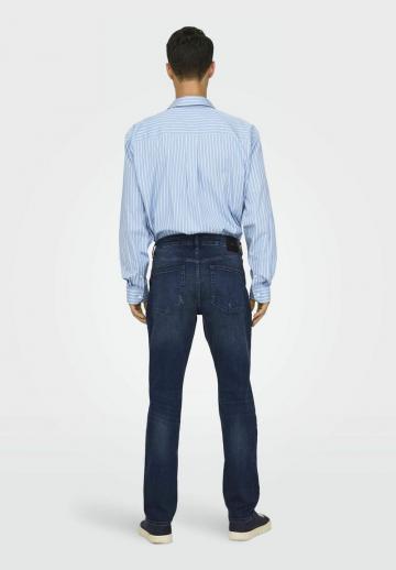 Прямые джинсы