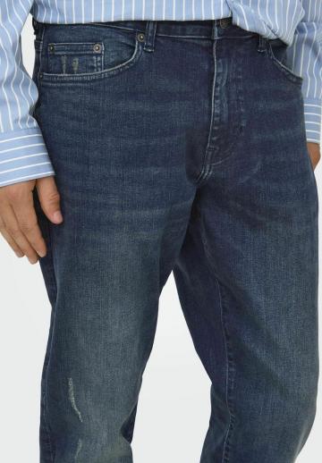 Прямые джинсы