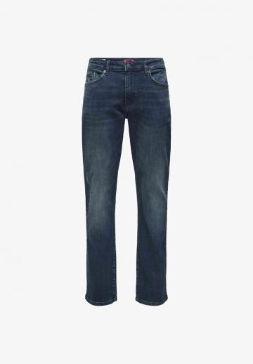 Прямые джинсы