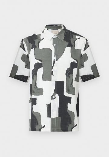 Рубашка с коротким рукавом