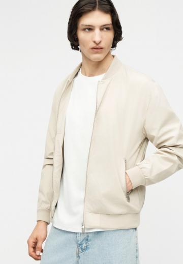 Куртка бомбер