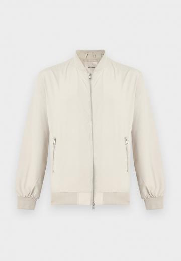 Куртка бомбер