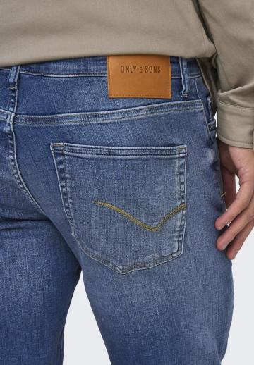 Узкие джинсы