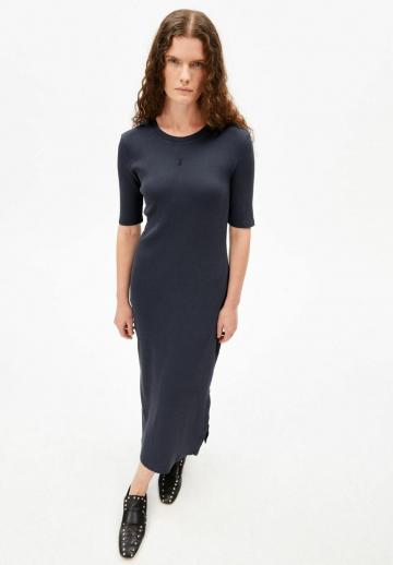 Платье футляр