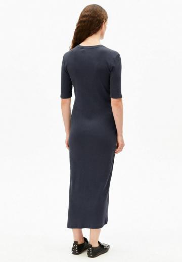 Платье футляр