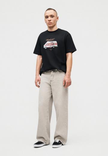 Прямые джинсы