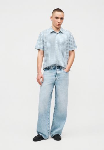 Прямые джинсы