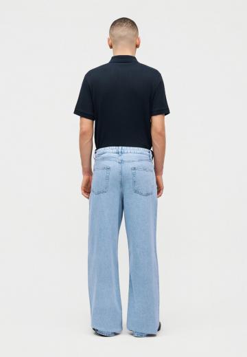 Прямые джинсы