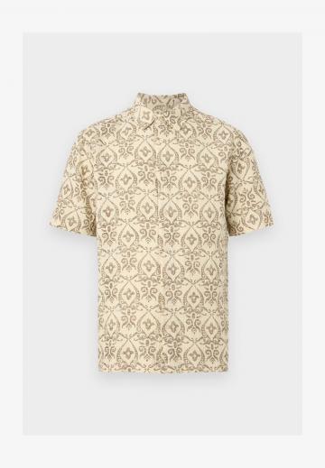 Рубашка с коротким рукавом