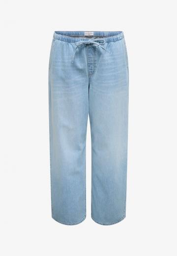 Свободные джинсы