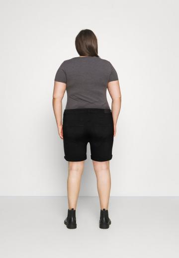 Джинсовые шорты