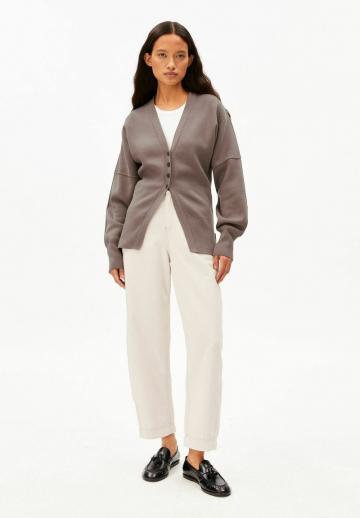 Вязаная кофта