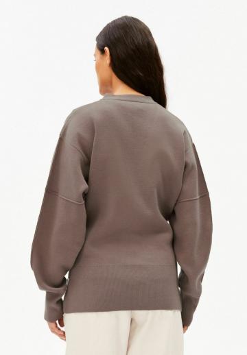 Вязаная кофта