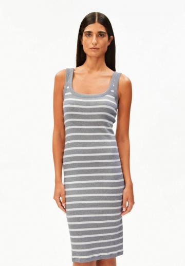 Платье футляр