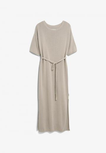 Вязаное платье