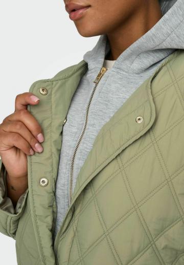 Зимняя куртка