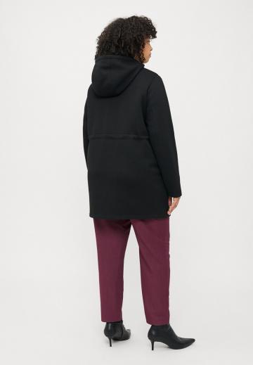 Короткое пальто