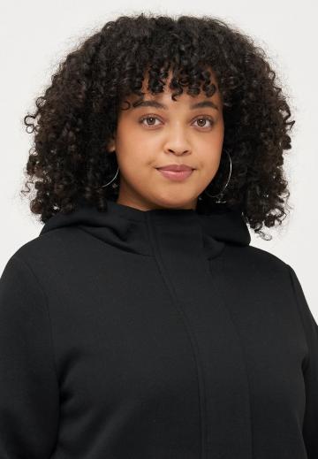 Короткое пальто