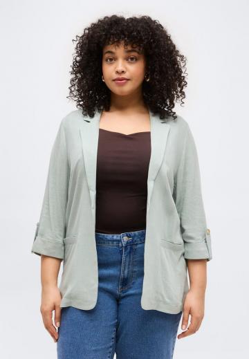 Короткое пальто