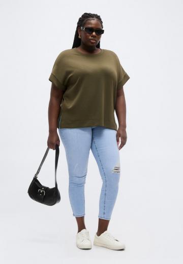 Узкие джинсы