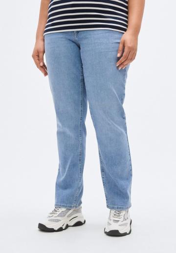 Прямые джинсы