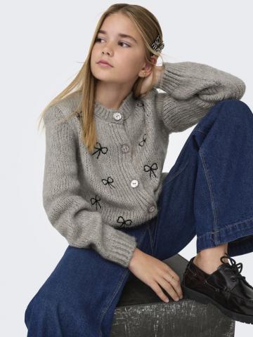 Вязаная кофта