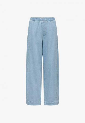 Свободные джинсы