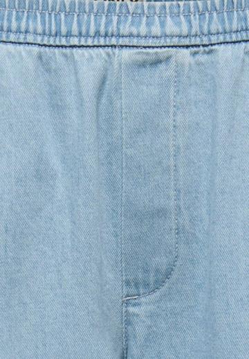 Свободные джинсы