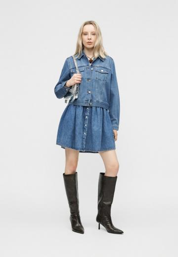 Джинсовая куртка