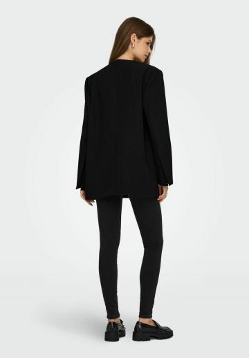 Блейзер с накладными карманами