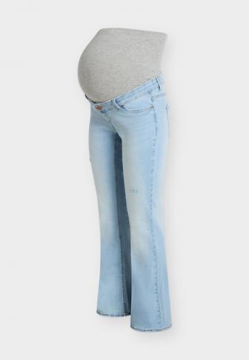 Клешеные джинсы