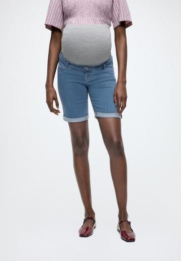 Джинсовые шорты