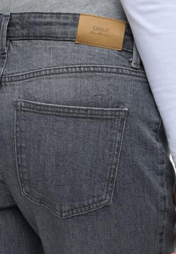 Узкие джинсы