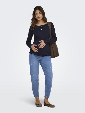 Короткие джинсы