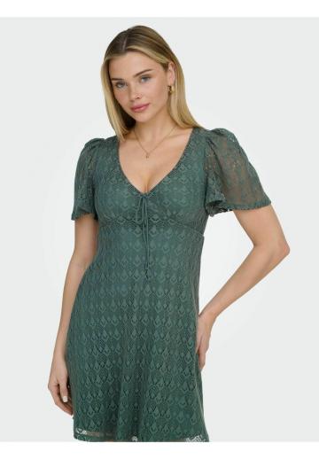 Короткое платье