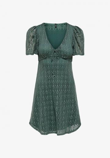 Короткое платье