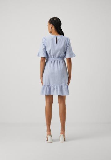 Короткое платье