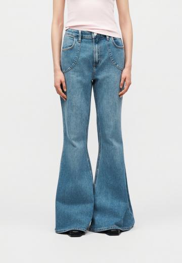 Клешеные джинсы