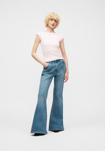 Клешеные джинсы