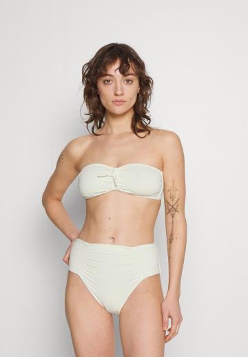 Бикини без бретелек