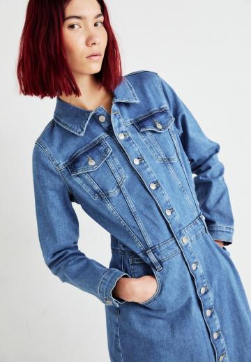 Джинсовый комбинезон