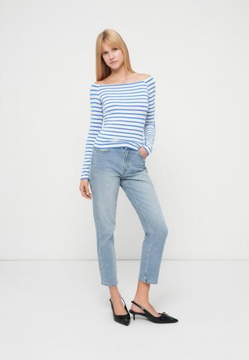 Короткие джинсы